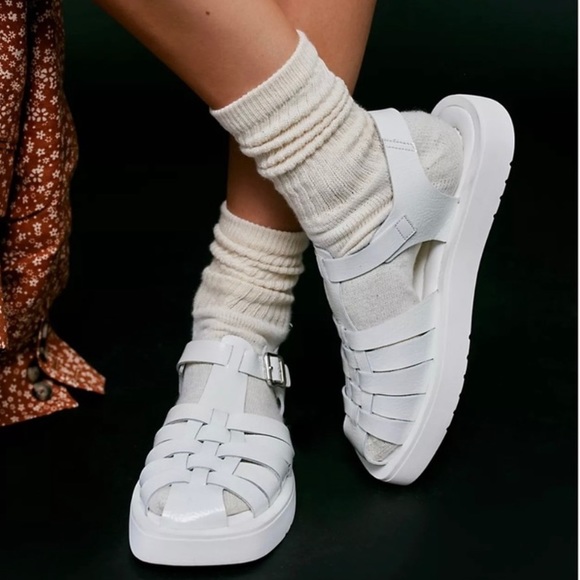 Finn Fisherman Platform Sandals - Picture 2 of 9